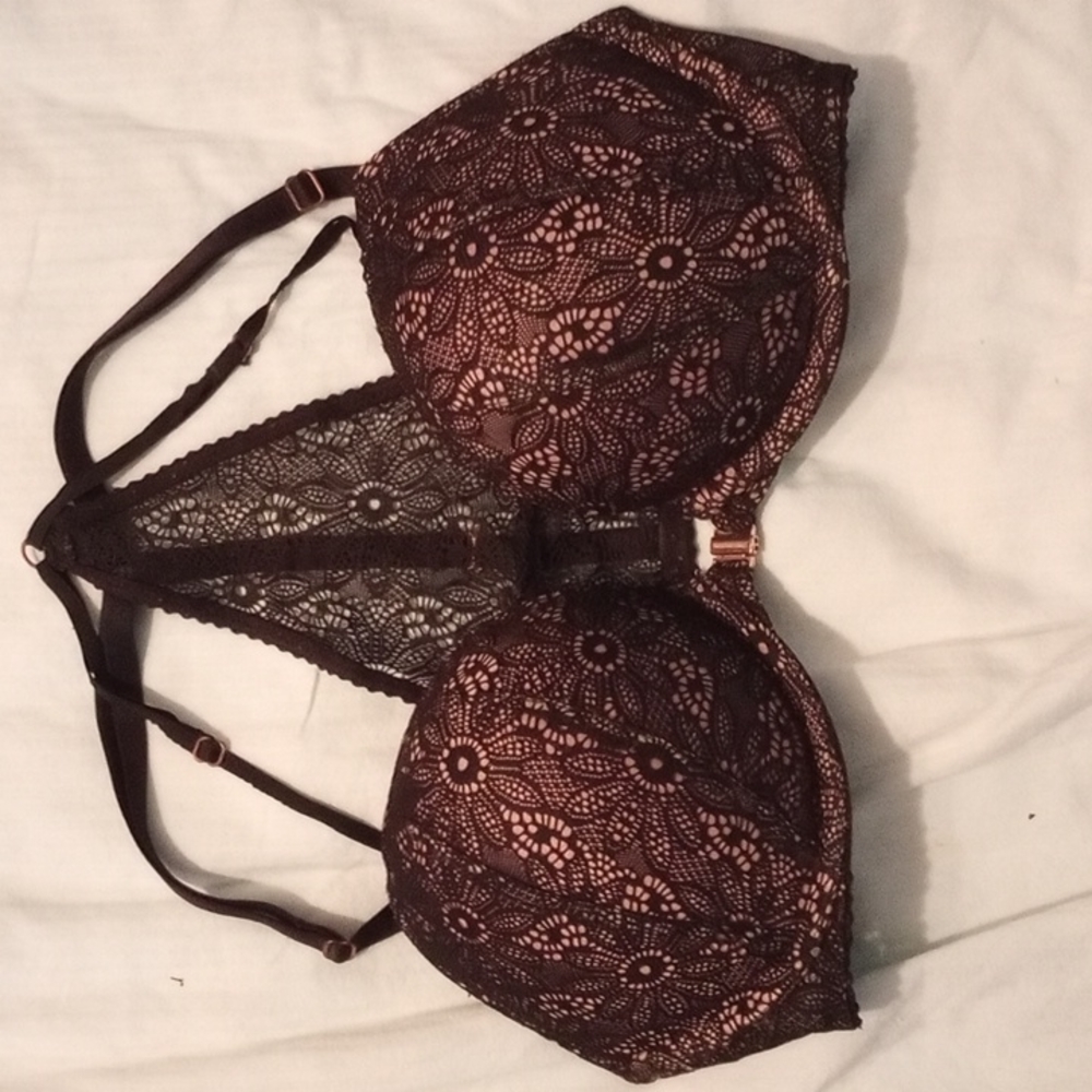 Victoria Secret 32D Bombshell Push Up Bra